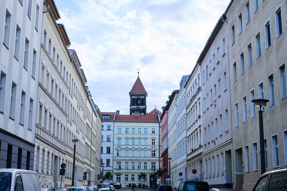 Gerade in Berlin ächzen die Leute über den angespannten Wohnungsmarkt.