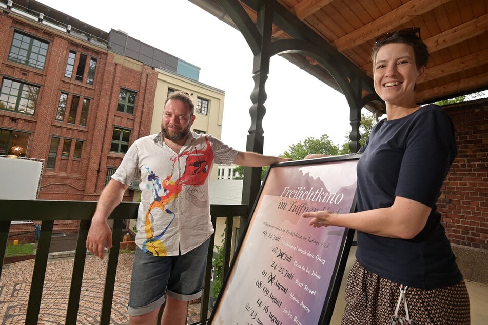 Metropol-Chefin Maret Wolff (48, r.) freute sich über zahlreiche Besucher.