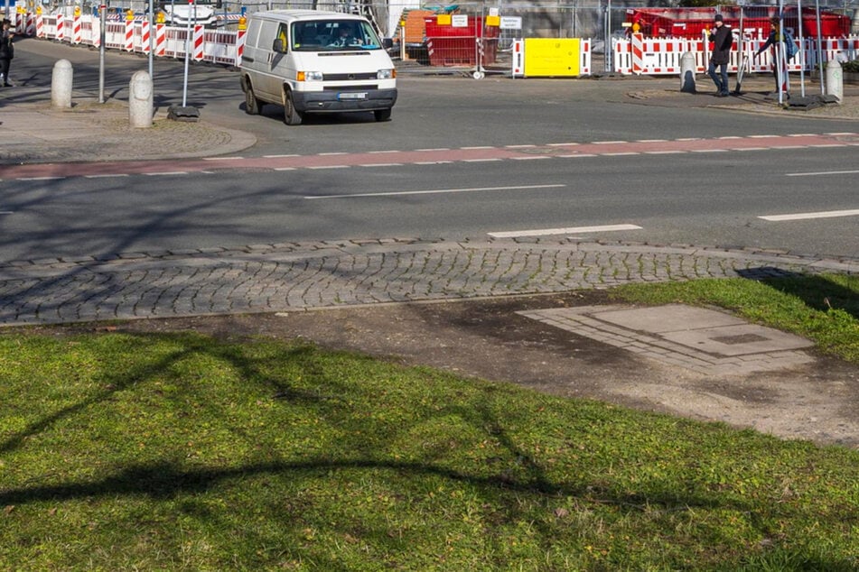 Nach einem Unfall an der Kreuzung Dr.-Külz-Ring/Schulgasse bitten Ermittler die Bürger um Mithilfe. (Archivfoto)