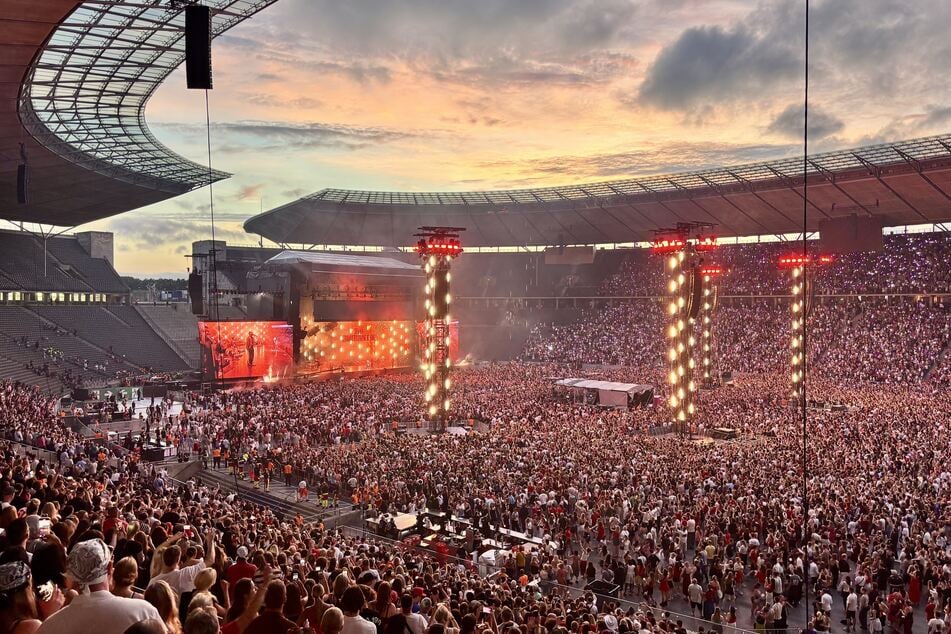 Berlin: 210.000 Fans bei Rekordhitze: Bruno Mars verwandelt Olympiastadion in Party-Hölle