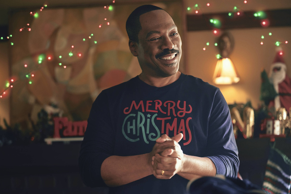 Eddie Murphy is looking to win big this Christmas by declaring war on his neighbors in the new holiday film, Candy Cane Lane.