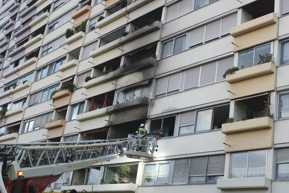 Bei dem Brand in dem Hochhaus entstand ein Schaden von rund 200.000 Euro.