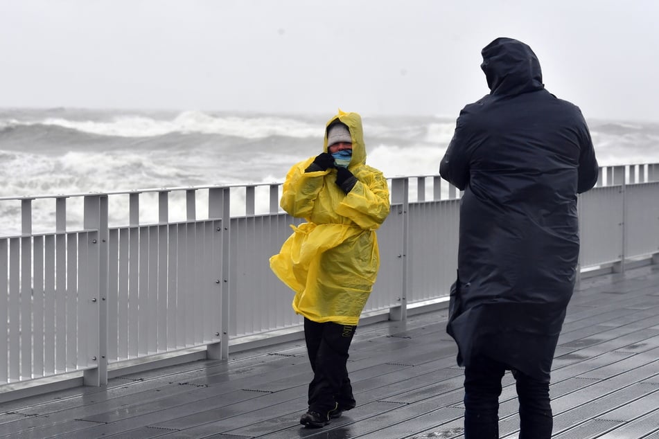 Deutscher Wetterdienst warnt vor Orkanböen im Norden