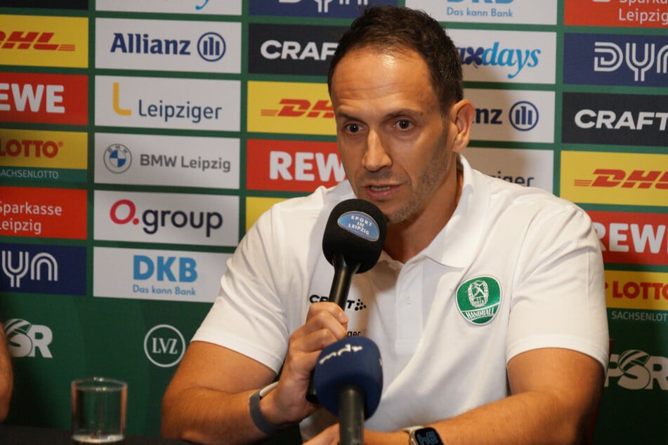 Chefcoach Raul Alonso (46) muss derzeit auf viele verletze Spieler verzichten. (Archivbild)