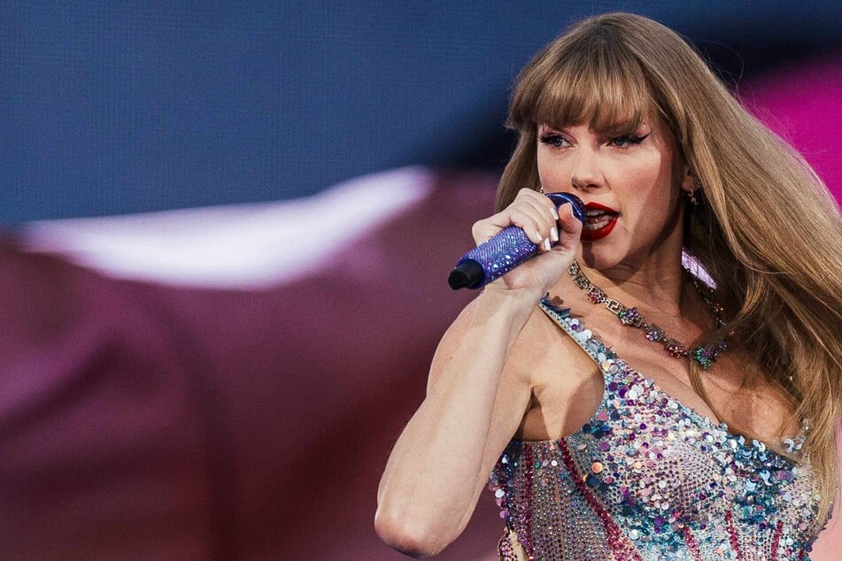 Taylor Swift "stalker" apprehended moments before first Germany gig