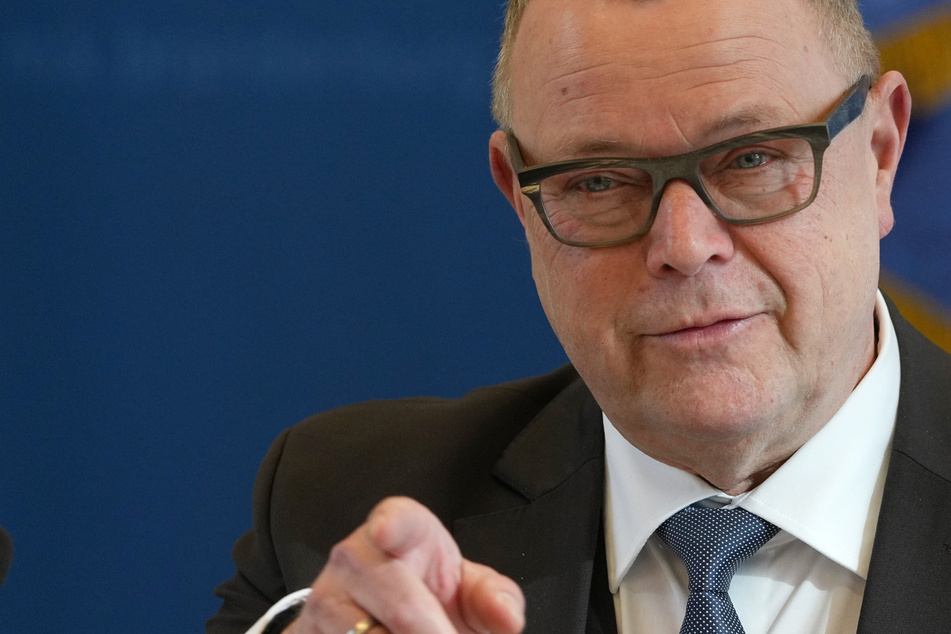 Brandenburgs Innenminister drängt auf Grenzkontrollen zu Polen