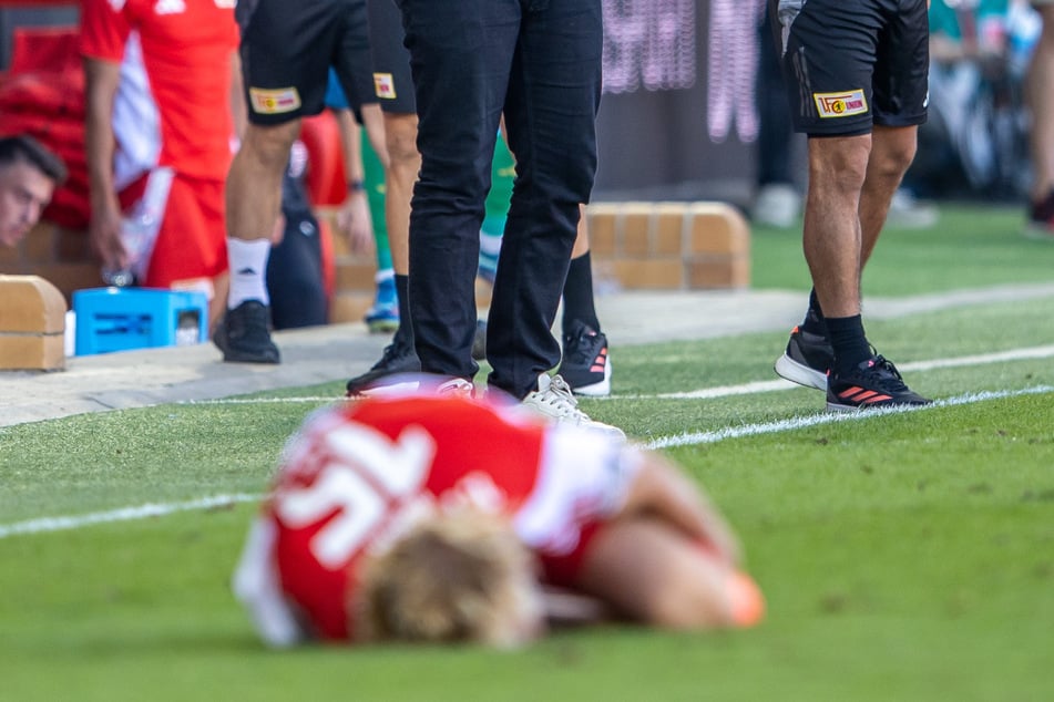 Für Tom Rothe, der zum 1:0 traf, ging es in der 75. Minute nicht weiter. Er verließ von zwei Betreuern gestützt das Feld.