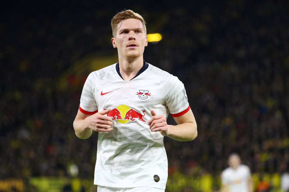 Marcel Halstenberg (29) dari RB Leipzig dianggap sebagai transfer yang hampir aman dari rival liga Borussia Dortmund.  Tapi kesepakatan sekarang mungkin telah gagal.