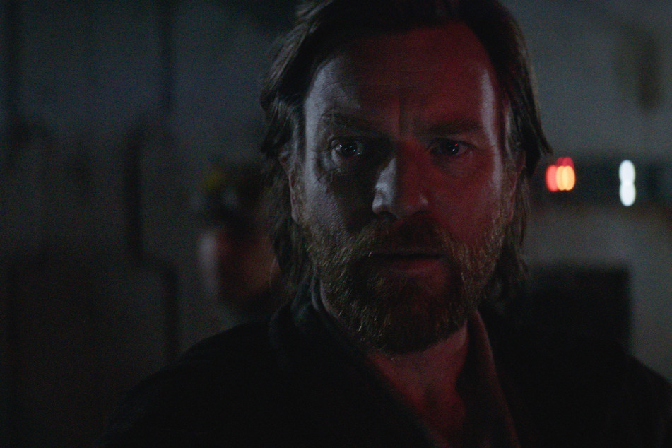 Ewan McGregor's Obi-Wan Kenobi concludes with a decently-paced finale that featured surprise cameos.