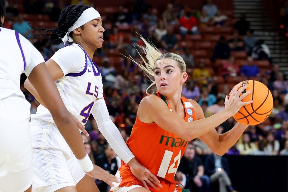Haley Cavinder (r) will join the TCU Horned Frogs in 2024 for her final year of NCAA eligibility.