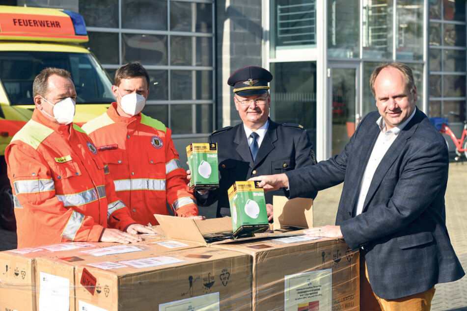 Gestern trafen weitere Atemschutzmasken aus China ein, die Dresdner erhalten könnten.