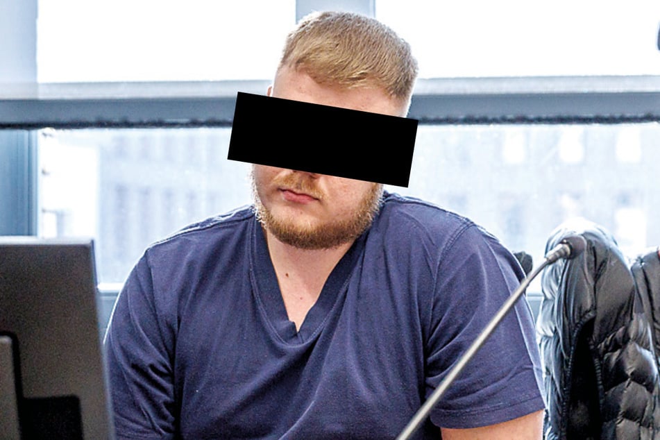 Robert A. (25) hantierte laut Anklage mit dem Funkstreckenverlängerer, um Autos und Motorräder zu klauen.