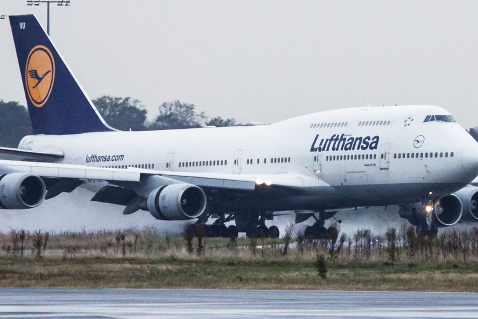Lufthansa: Notfall an Bord bei Lufthansa-Flug: Maschine nach Köln umgeleitet