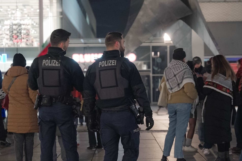 Die Polizei war zur Absicherung vor Ort.