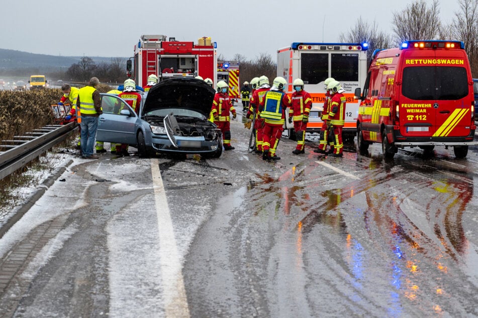 Wintereinbruch sorgt für etliche Unfälle auf Thüringer Autobahnen