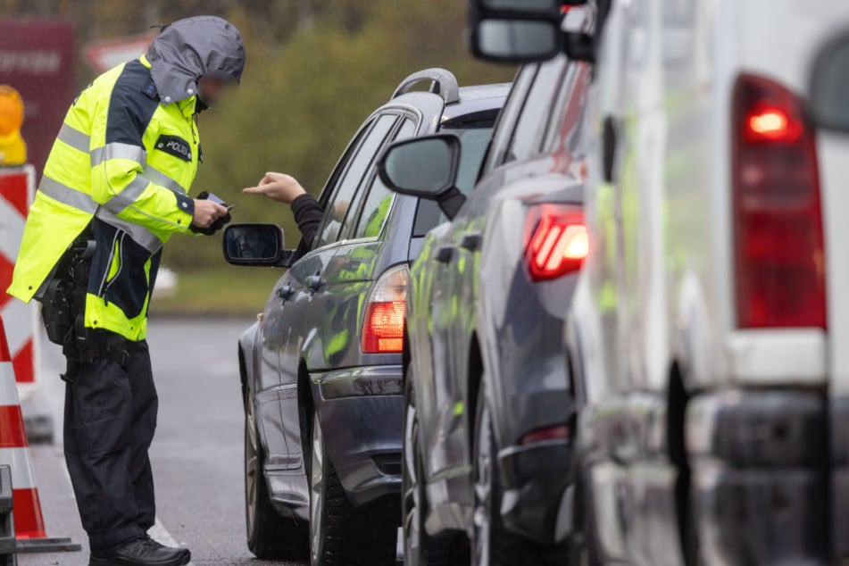 Die Bundespolizei kontrolliert am Grenzübergang in Reitzenhain immer wieder Autofahrer, die nach Deutschland einreisen.
