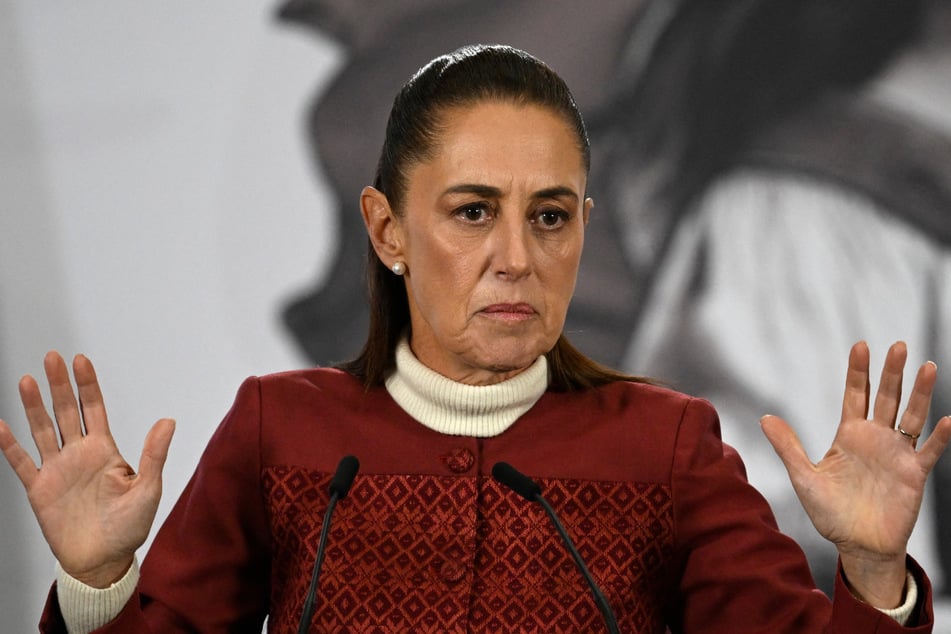 Mexico's President Claudia Sheinbaum has offered to mediate between the US and Cuba.