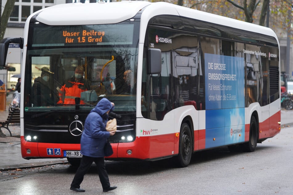 Der Busverkehr in der Hamburger City ist gestört. (Archivbild)