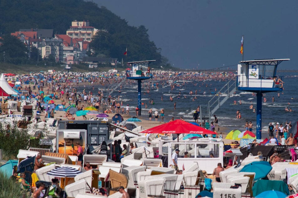 Am Montag ist eine Urlauberin aus Rheinland-Pfalz beim Baden in Heringsdorf gestorben. (Archivfoto)