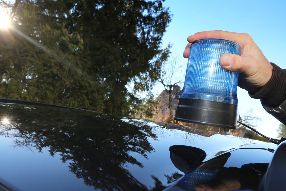 Schleierfahnder haben einen Autofahrer in Bayern erwischt: Der Mann stand unter Drogeneinfluss - und das war noch nicht alles. (Symbolbild)