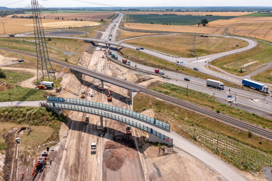 Große Autobahnprojekte, wie hier die A72 bei Espenhain (Leipziger Land), sind vorerst Mangelware. Trotzdem fehlen perspektivisch Vermessungsingenieure.