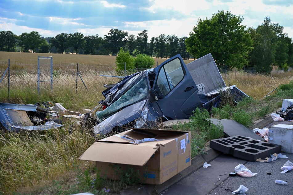 Beide am Unfall beteiligten Fahrzeuge erlitten einen Totalschaden.