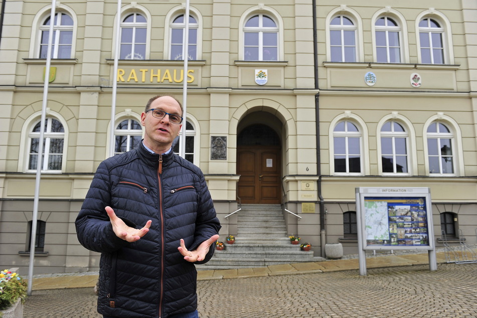 Bürgermeister Wolfgang Triebert (51, CDU) ist fassungslos über die Aussagen zweier Ex-Stadträte.