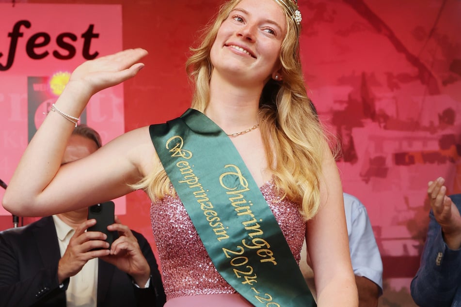 Saskia Zahn (22) wurde zur neuen Thüringer Weinprinzessin gekrönt.