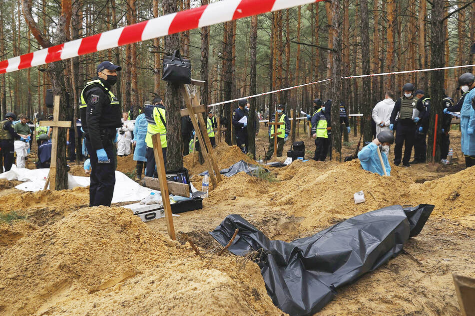 In Isjum wurden vor einigen Tagen Hunderte Leichen gefunden.