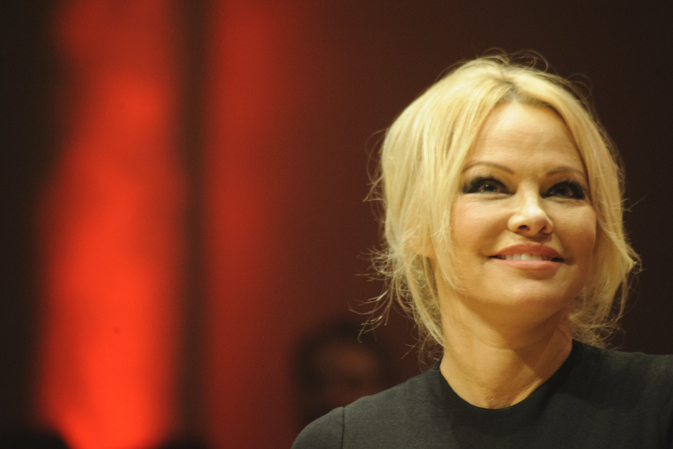 Pamela Anderson: Paparazzi haben es auf ihre Söhne abgesehen! So schützt sie die Kinder
