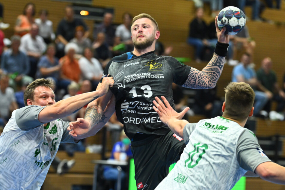 Mindaugas Dumcius erzielte sechs Tore und machte mit dem Treffer zum 32:30 den 15. Dresdner Saisonsieg perfekt.