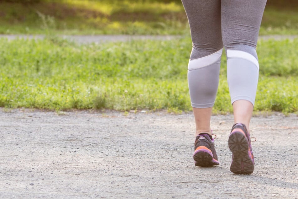 Widerlicher Vorfall: Mann belästigt junge Joggerin, dann packt er seinen Penis aus