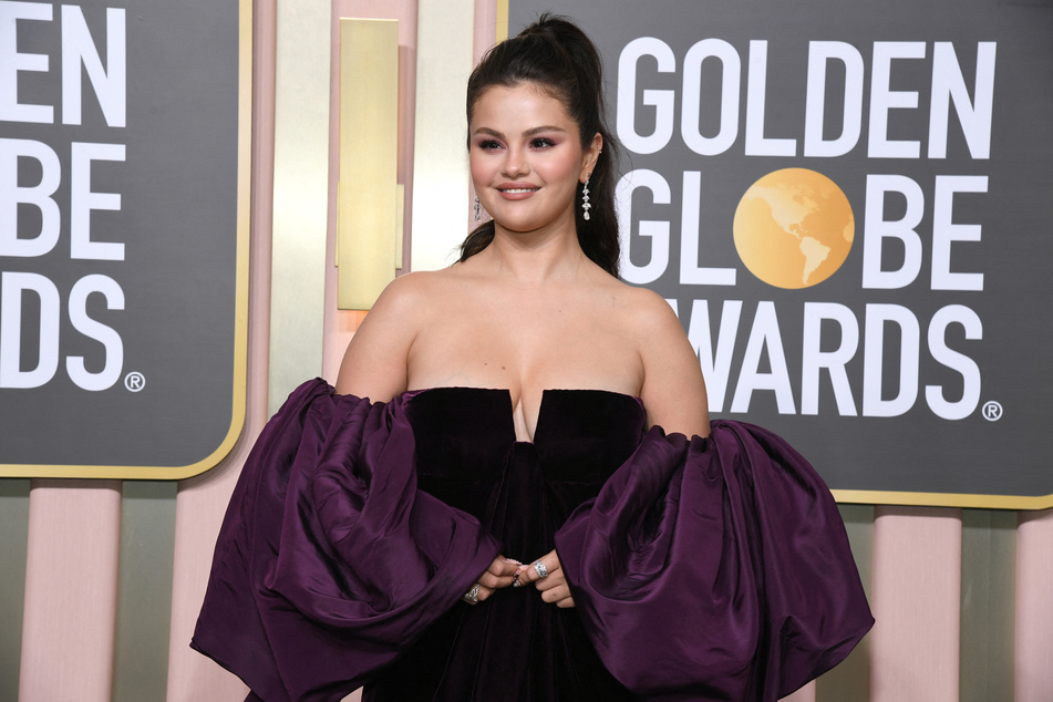 Vor allem nach ihrem Auftritt bei den Golden Globe Awards 2023 musste sich Selena Gomez (30) viele gemeine Sprüche zu ihrem Körper anhören.