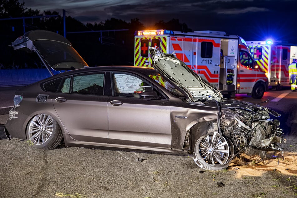 Unfall A5: Horror-Szenario: Reifenplatzer sorgt auf A5 für schweren Verkehrsunfall