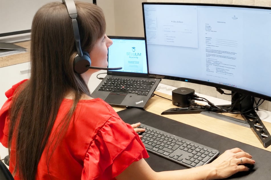Das praxisnahe Kursprogramm macht Mitarbeitende Schritt für Schritt fit für die digitale Zukunft. © Sellium GmbH