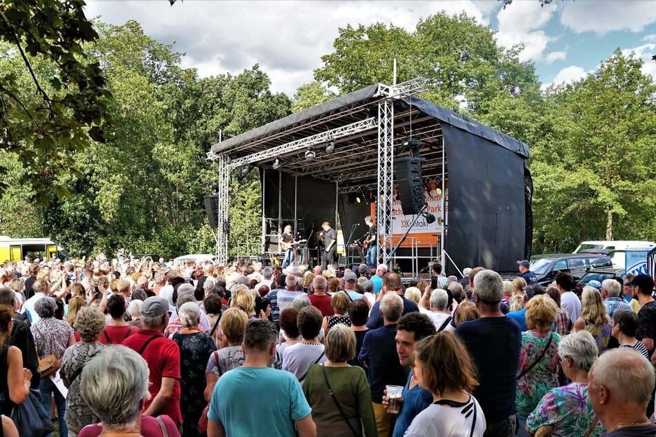 Das Schönauer Parkfest ist eines der Highlights des Grünauer Kultursommers. (Archivfoto)