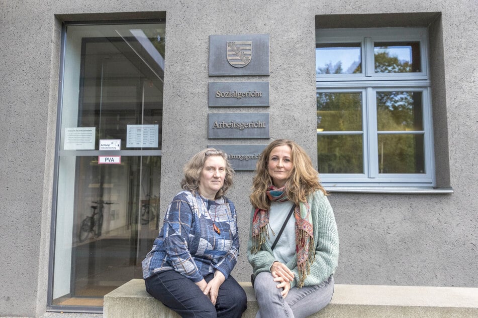 Die Musiklehrerinnen Karin Heller (58) und Luise Härtwig (46) ziehen gegen die Stadt Dresden vors Arbeitsgericht.