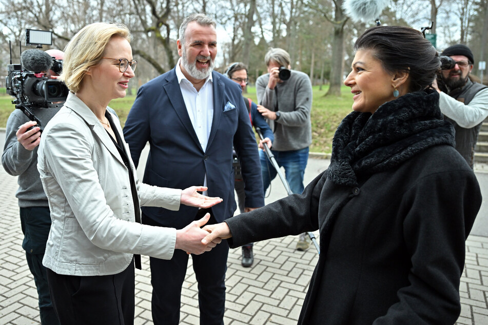 Eisenachs Oberbürgermeisterin Katja Wolf (47, l.) wird sich Sahra Wagenknecht (54, r.) und ihrer Partei anschließen.