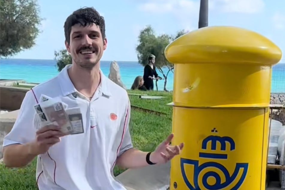 Der TikToker verschickte die Briefe von Mallorca nach München.