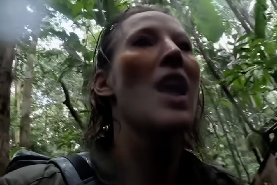 Schreckmoment bei "7 vs. Wild": Teilnehmerin Jeannine Michaelsen (43) hat sich verletzt.