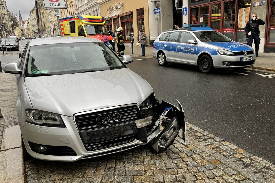 Der silbergraue Audi trug ebenfalls Schäden davon.
