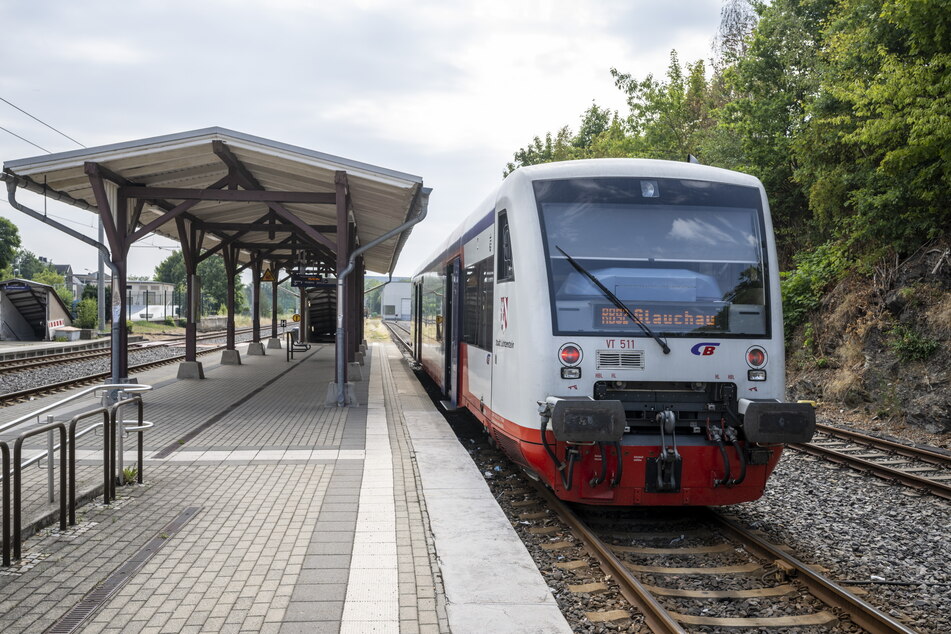 Nach der Streik-Absage rechnet die City-Bahn Chemnitz am Montag mit regulärem Betrieb.
