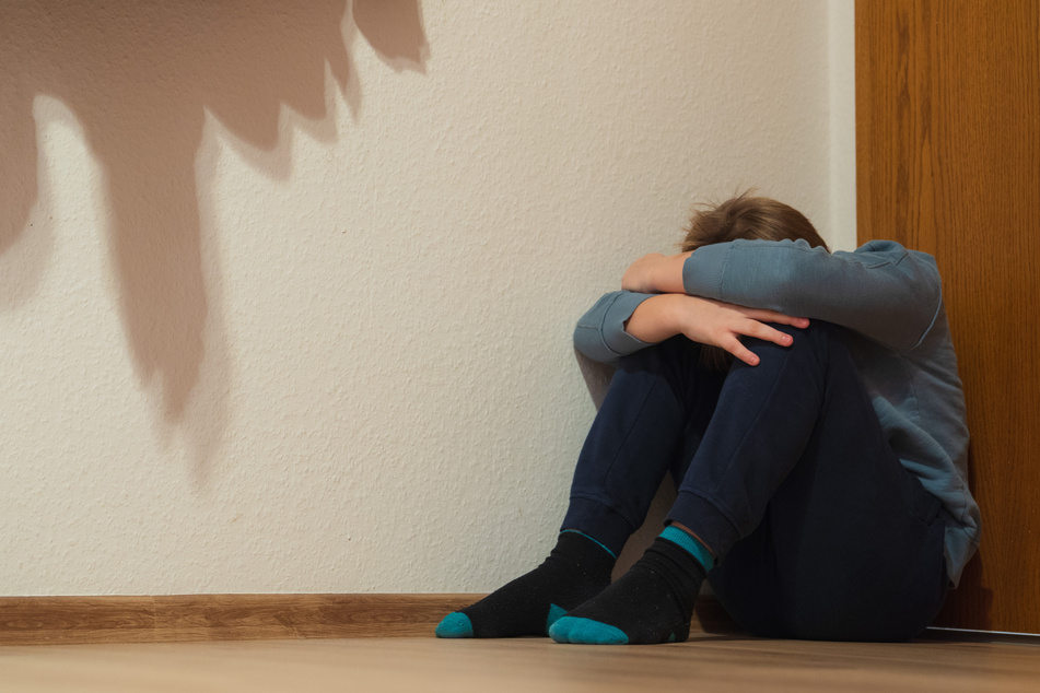 NRW investiert im Kampf gegen sexualisierte Gewalt an Minderjährigen Millionen Euro in spezialisierte Beratungsangebote. (Symbolbild)