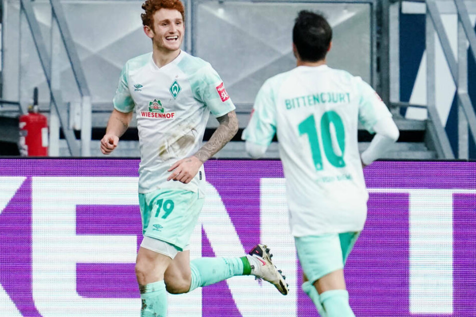 Leonardo Bittencourt (r.) eilt auf Josh Sargent, den Torschützen zum 0:1, zu.