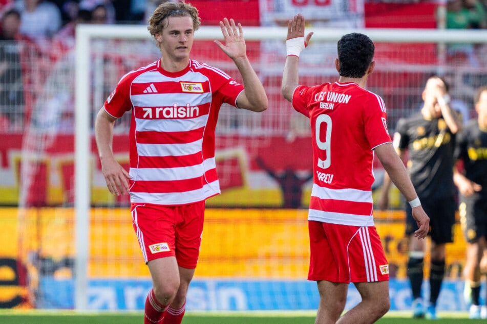 Berlins Torschützen unter sich: Tom Rothe (l.) und Livan Burcu sicherten dem 1. FC Union Berlin gegen den 1. FC Köln einen Punkt.