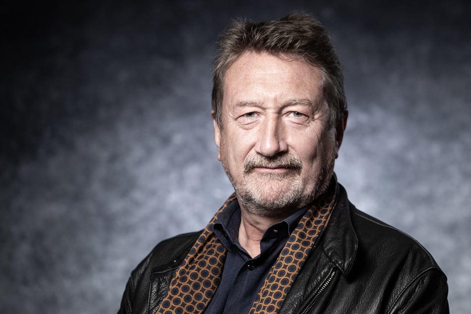 English film director Steven Knight has been tapped to write the next James Bond movie.