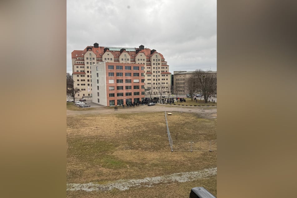 Die Gegendemonstranten rannten drauf los..