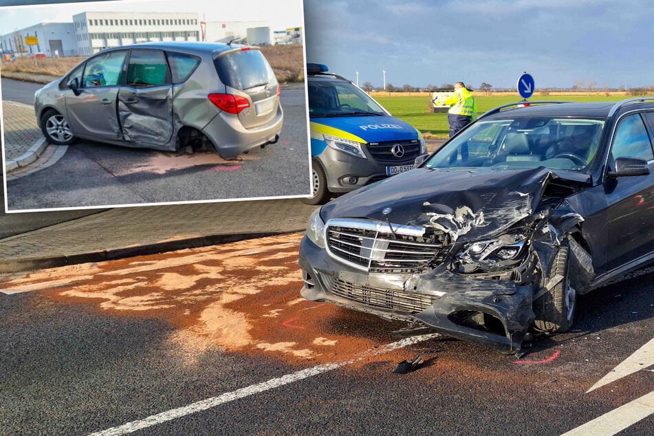 Rentner kracht mit Opel in Mercedes: Zwei Verletzte bei Crash auf B2
