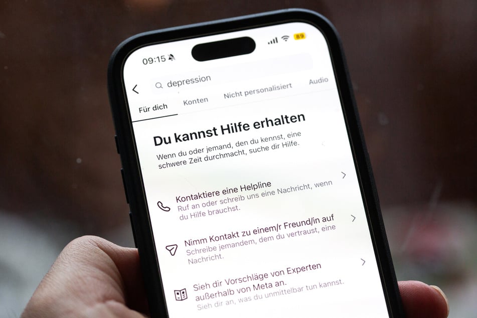 Apps sollen bei leichten Depressionen helfen können.