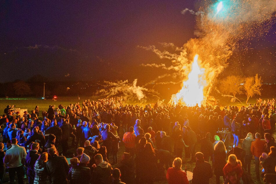 Osterfeuer können Tiere in Lebensgefahr bringen: So verhaltet Ihr Euch richtig